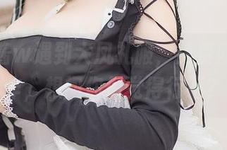 当樱落酱w遇到大凤礼服，免费照片成神作，想问你们觉得行不？
