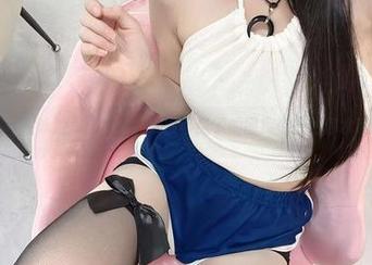 微密圈 – 在泳池里浪浪浪，汤圆可甜了的图库资源让你水花四溅！