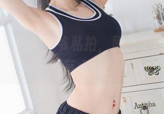 爱蜜社 – 娜大少爷私拍，剧情中的每一幕都有点搞怪