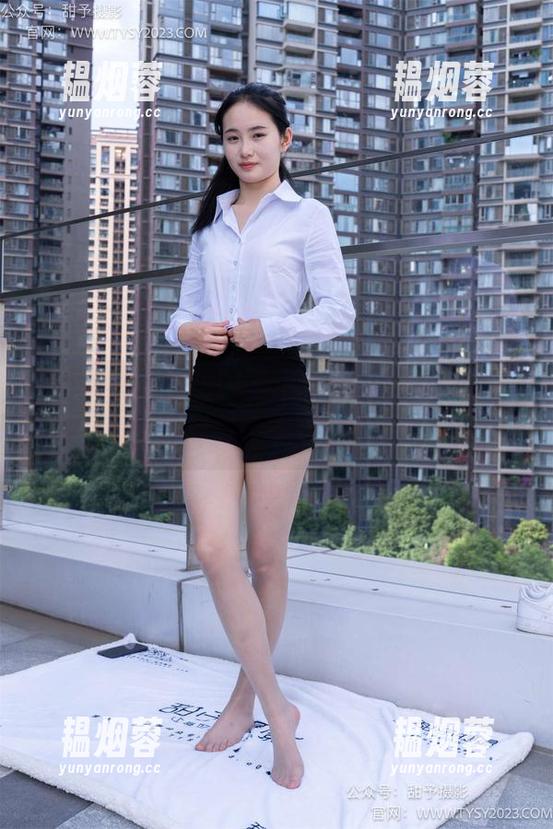 甜予摄影-小野 甜予摄影 - 美图中的白棉袜,陪伴小野的每一天,图包里是不是也有你的喜欢?