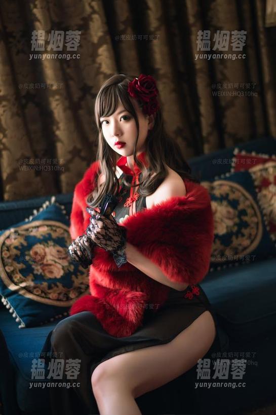皮皮奶可可爱了啦的可爱cos照片：这是在撒娇吗？