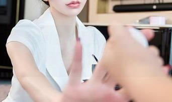 秀人网 – 安琪的全套图包，白到好像随时会融化，有种要在冰淇淋里打滚的冲动。