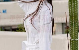 秀人网 – 更新！杨可可coco在校服里的惊艳美图，你能抗拒吗？