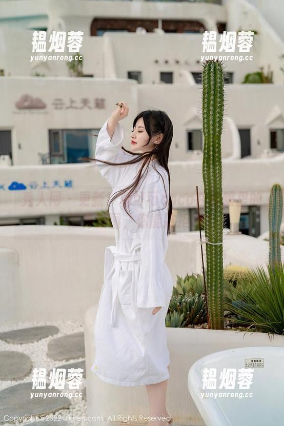 秀人网-杨可可coco 秀人网 - 更新!杨可可coco在校服里的惊艳美图,你能抗拒吗?