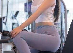 秀人网 – 最新美图，狐小妖Baby白衬衫系列，让我无法抗拒地多看几遍，甚至想试试自己。