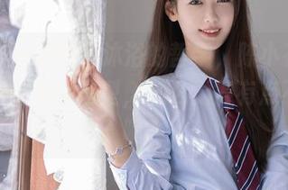 秀人网 – 掌握了沐浴的哲学，陈小花也只是在浴缸里凹造型，怎么觉得有点不正经呢？