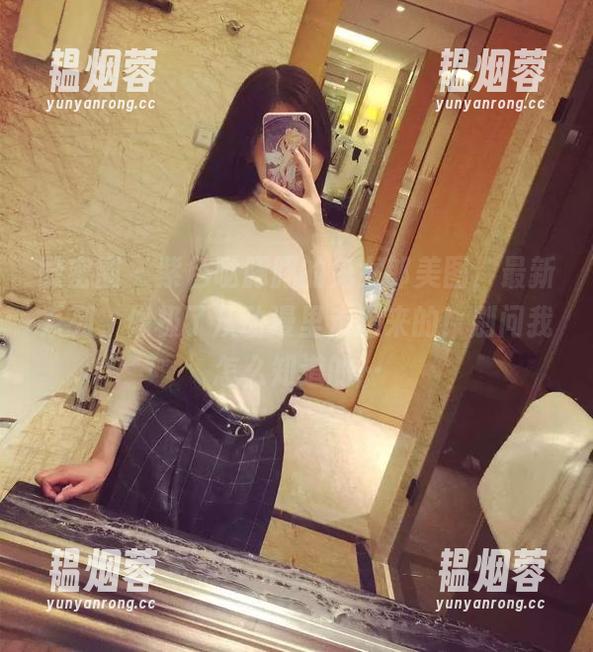 微密圈 - 紫色哒豚豚的兔女郎美图，最新系列，像极了从动漫里走出来的！别问我怎么知道的…