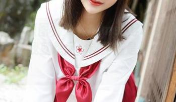 美媛馆 – 原图看久久Aimee穿水手服的样子，照片我就想问：这到底是什么神仙气质！