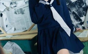 胡桃喵的网盘婚纱合集——不是特别美，但却让人心痒。
