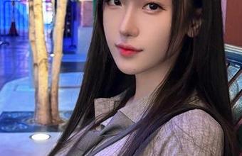 看腐团儿Ikaros如何用黑白itudine来演绎这出cos大戏！
