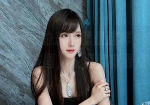 腐团儿Ikaros的东西就是这样，随便选几张女友图，貌似都有看点
