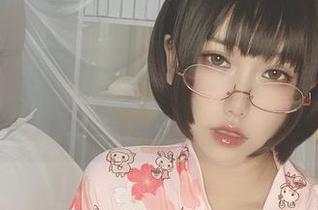 芋圆侑子不良jk的金毛夏日美图合集，想不想来用“捣蛋精神”拍一张？