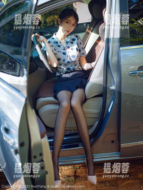 花漾show - 啊，赵惟依coco的泳装写真又来了，一下载就停不下来，真心服了。