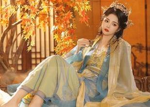 苏嫣嫣阿姨的私拍图包：这么白，难道是冬天冰箱里的食材？