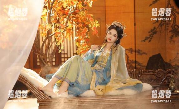 苏嫣嫣阿姨的私拍图包：这么白，难道是冬天冰箱里的食材？