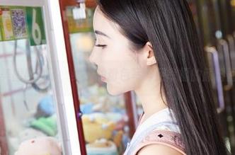 蜜桃社 – 美图搬家了，结衣的粉色写真用幸福的颜料重新装修！
