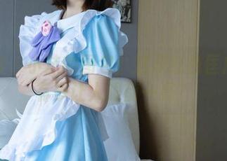 袜啵啵 – 小沫的图包：这双红色匡威板鞋有多让人眼前一亮？