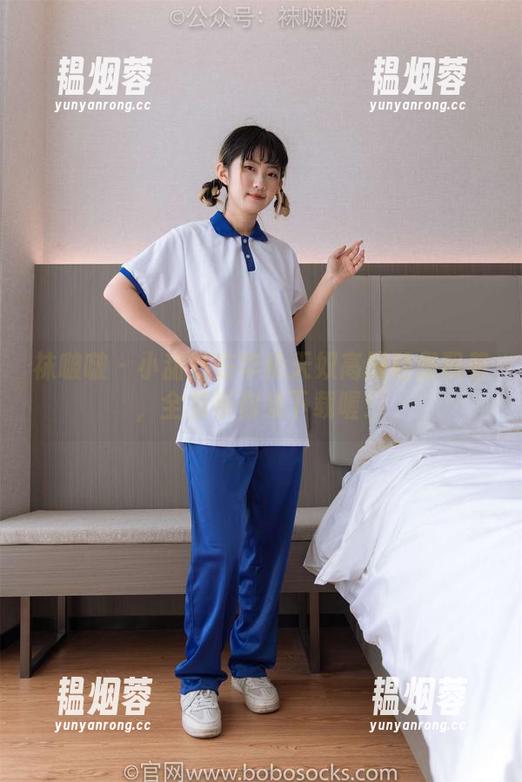 袜啵啵-小甜豆 袜啵啵 - 小甜豆在华伦天奴高跟鞋里飘着,全集等你来下载喔!