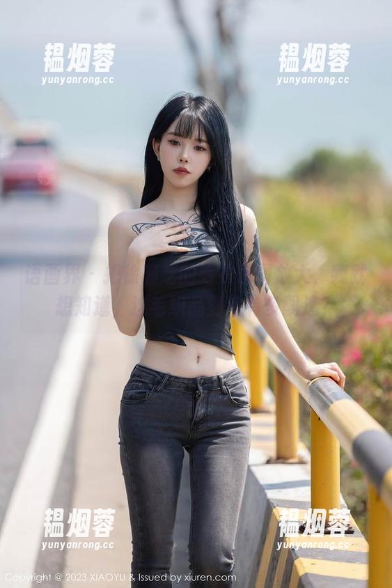语画界-徐莉芝 语画界 - 把徐莉芝的毛衣原图放大,我就想知道,这毛织品到底有多飘逸?