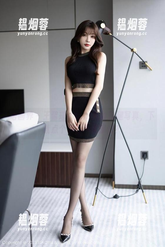 语画界 - 王馨瑶yanni黑丝美腿写真，下载点个赞岂不是刚好？