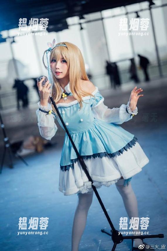 迷失人形QUQ再出新作，学妹COS，毫无保留地让人舔屏！