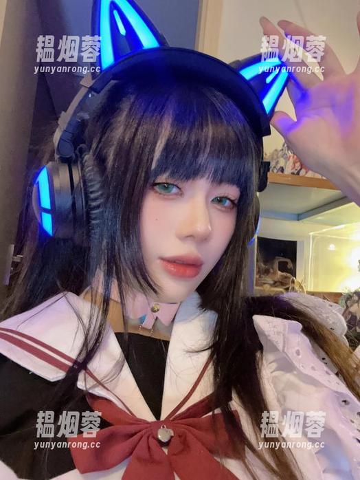 把阿九从不咕咕的优菈原图收藏起来吧，虽然下载后说不定就成了负担。