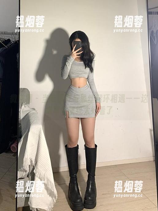 陈佩奇 微密圈 - 当陈佩奇与黑丝腿环相遇——这组写真壁纸太好看了