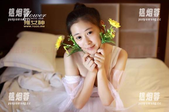 青豆客 - 柠檬c_lemon的居家大片：套图分享让你在家也能辣么好看！